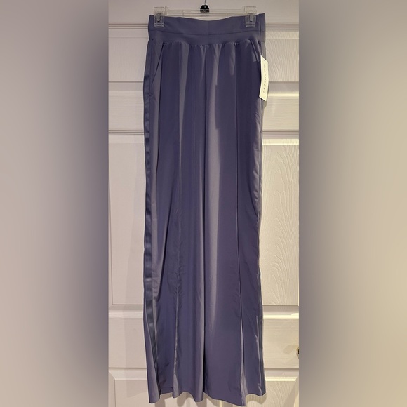 Athleta NWT Nolita Wide Leg Pants 6T Tempest Violet 6 Tall NEW - Picture 2 of 8